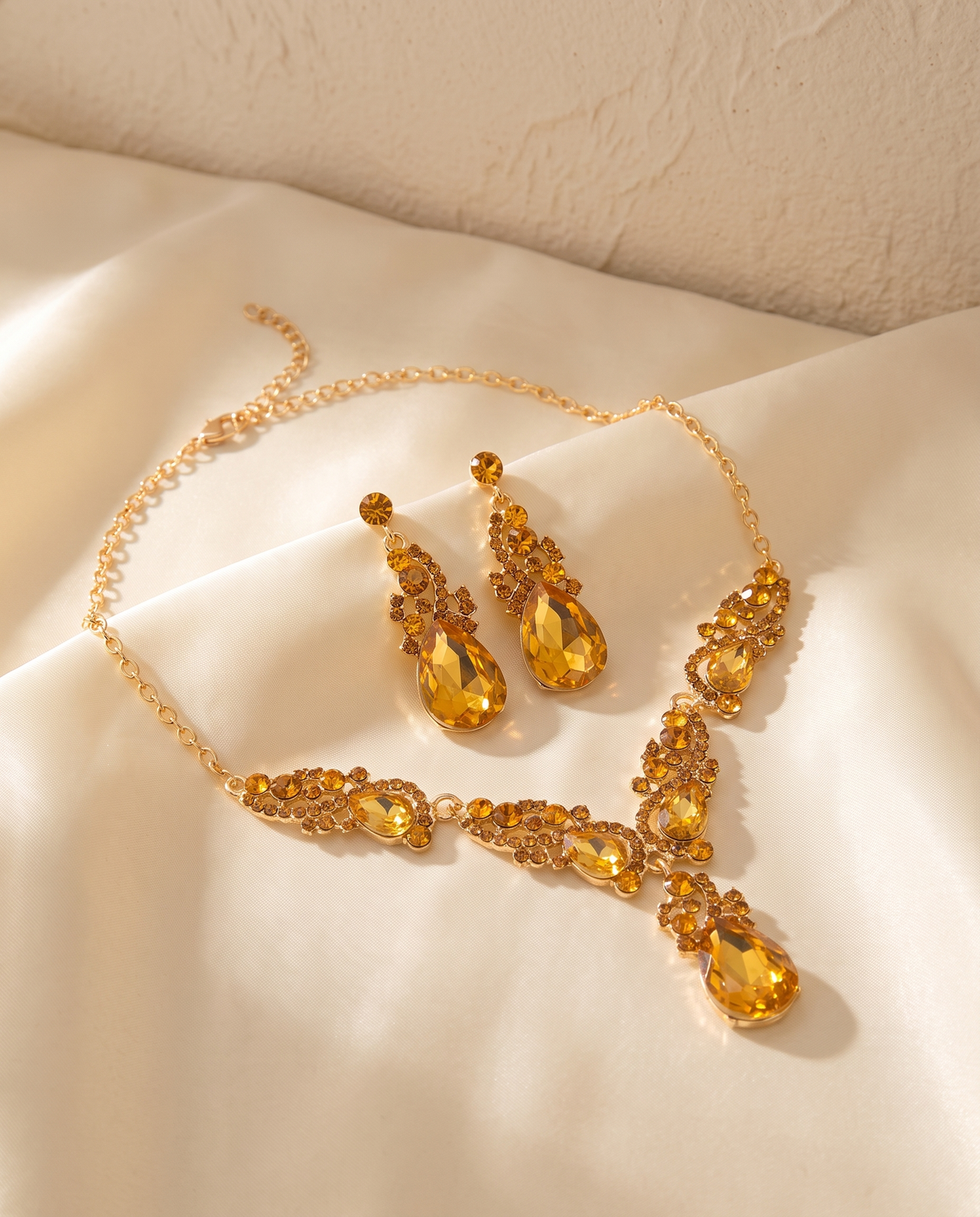 La Fiamma — Necklace & Earring Set — Amber — FYNX